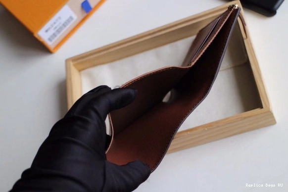 Affordable WALLET VUITTON LOUIS VICTORINE 0812